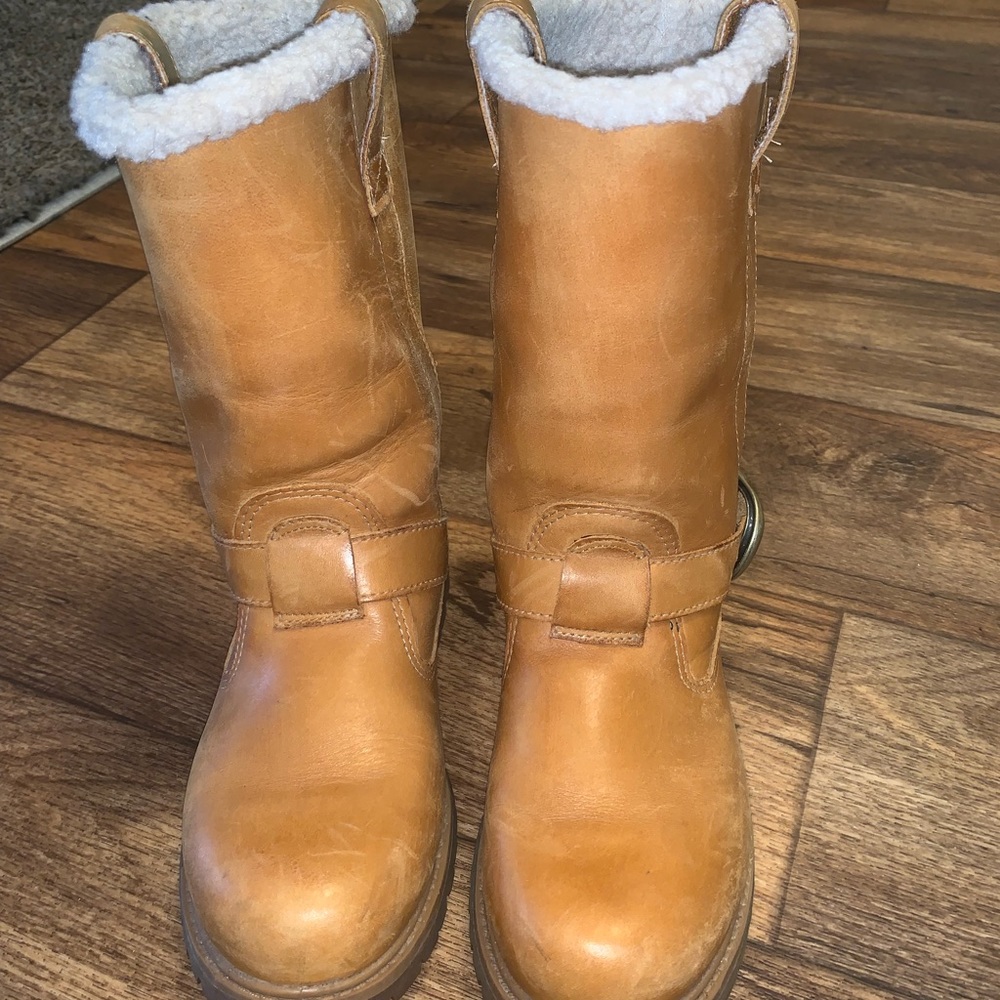 Winter boots